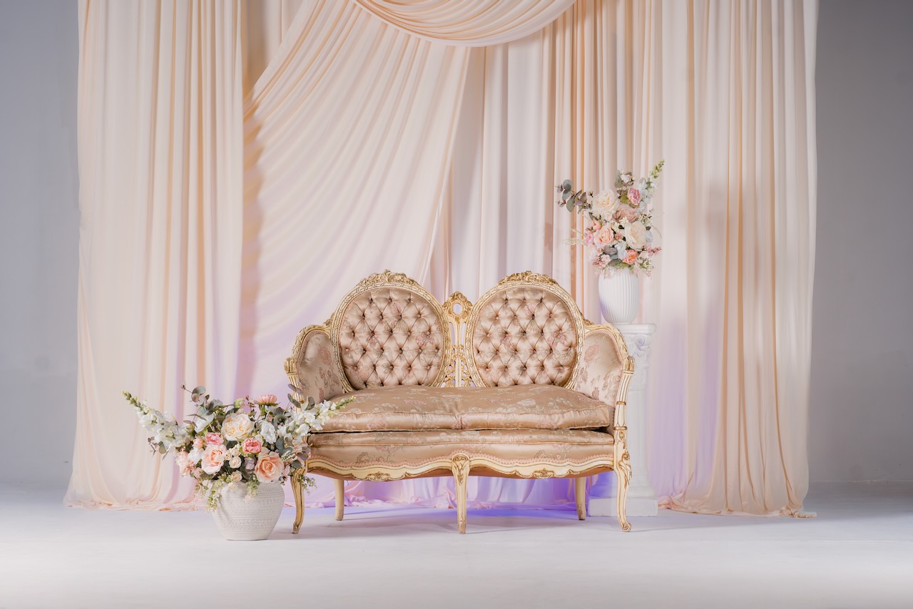 Lounge Booth wedding setup